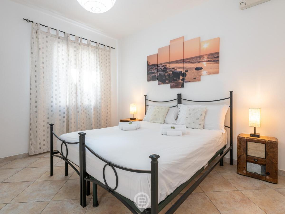Lidia'S House Apartment Oristano Exterior foto